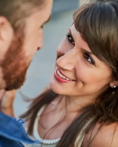 dating several people